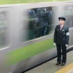 マナー講師「電車で前リュックしてる人、マナー違反です」